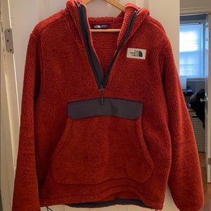 The North Face Campshire Pullover Hoodie